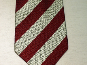 King's Royal Hussars non crease silk stripe tie - Click Image to Close
